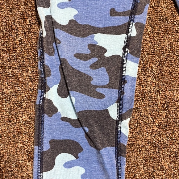 Primary Kids Long Sleeve Cotton PJs Side 6-7 - Picture 9 of 10